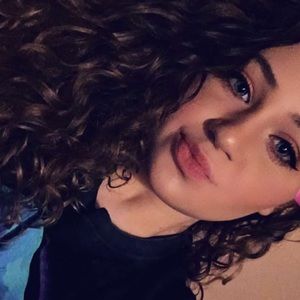 Meet your Posher, Faith